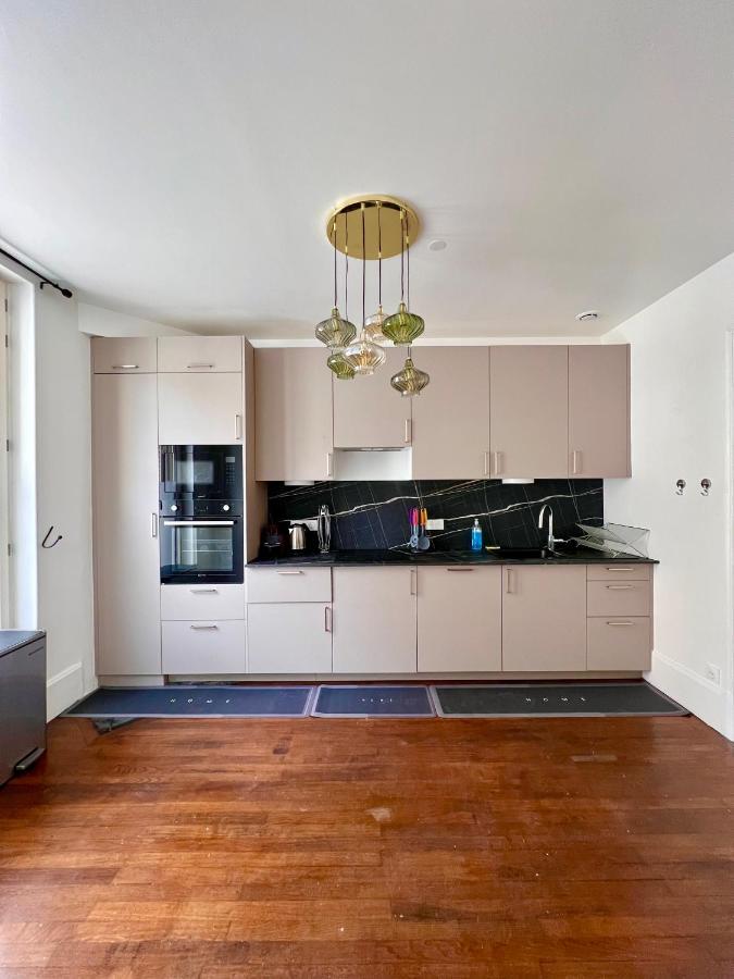 Appartement De Luxe Avec Fresque, Hyper Centre Et Parking Sure Fontainebleau Esterno foto