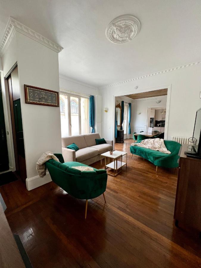 Appartement De Luxe Avec Fresque, Hyper Centre Et Parking Sure Fontainebleau Esterno foto